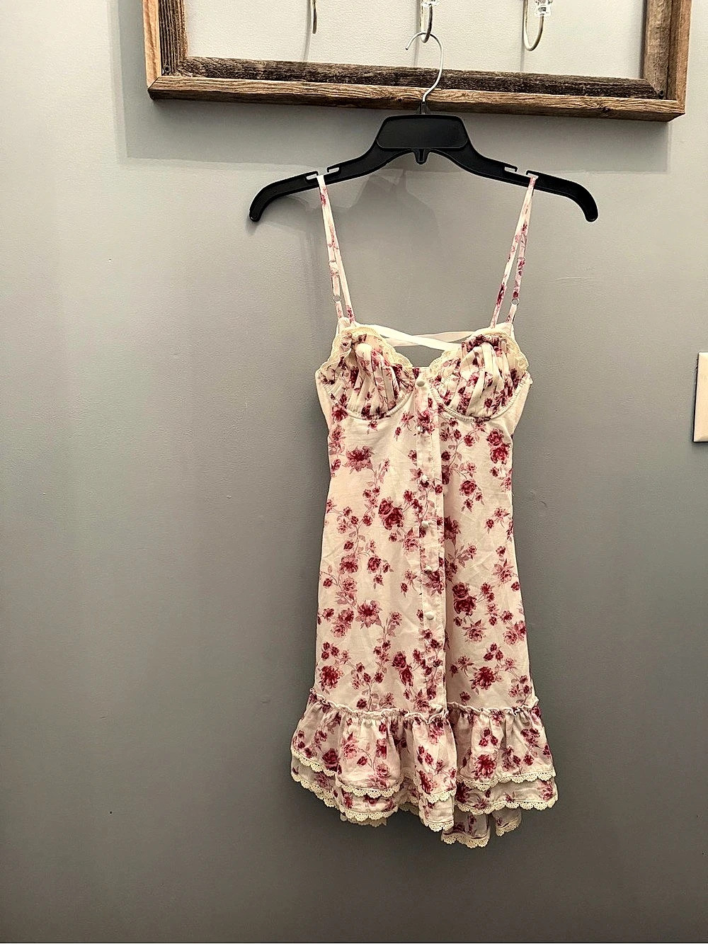 Sky to moon Beach Surfin' Berry Dress Floral Mini Dress in Cream & Pink Size